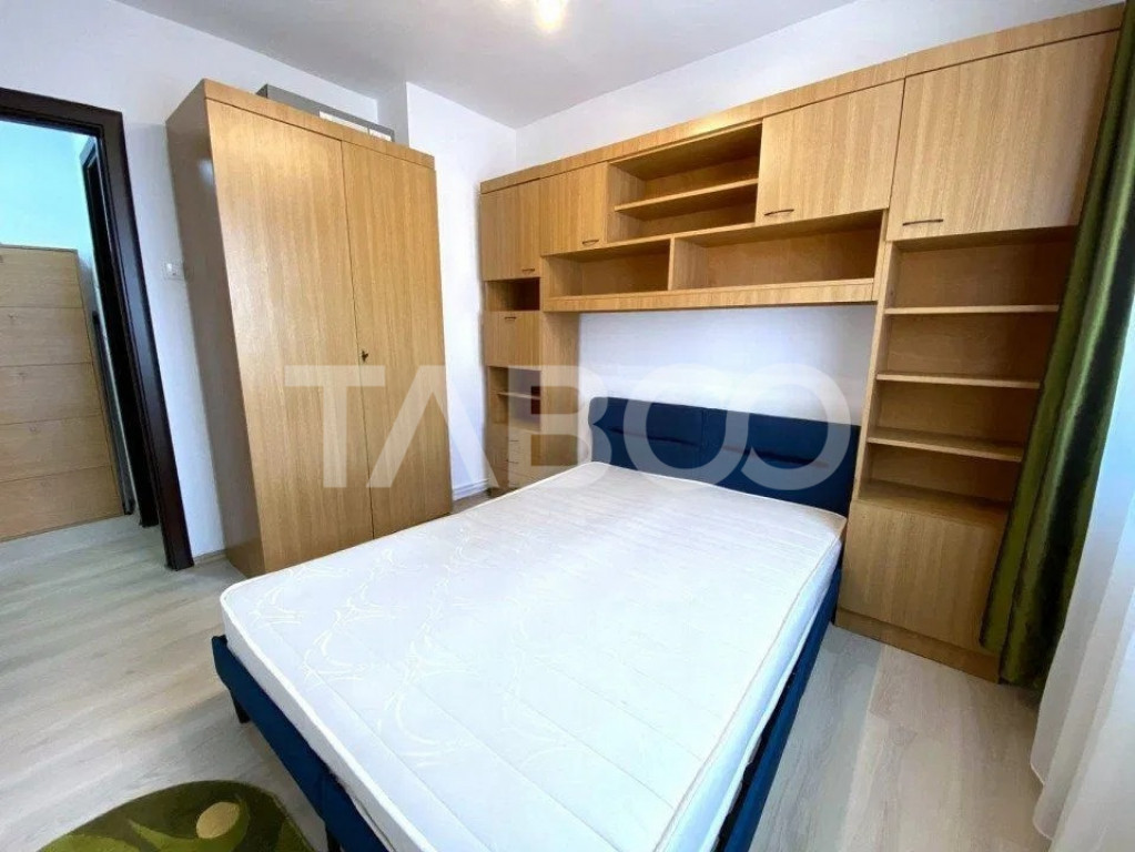 Apartament 2 camere pivinita si balcon de vanzare in Vasile