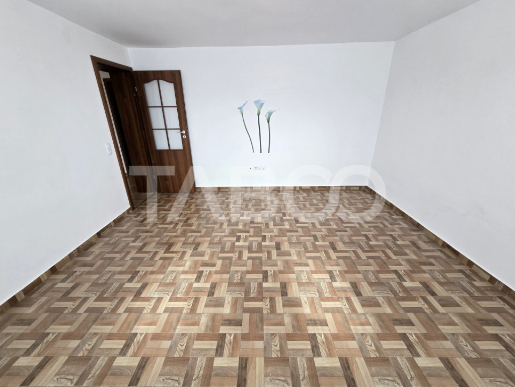 Apartament decomandat de vanzare 2 camere in cartierul Veter