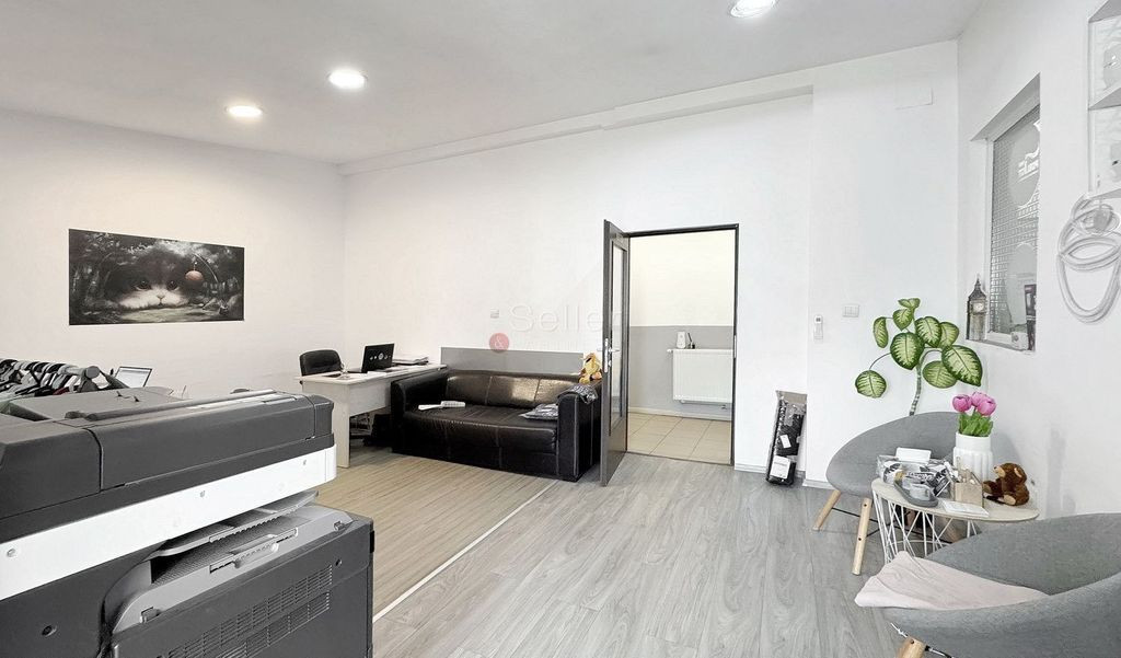 Pretabil Clinica, AfterSchool, Productie, Show-Room