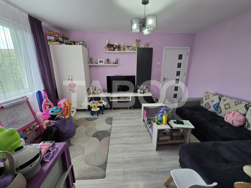 Apartament 2 camere de vanzare mobilat 47 mpu zona Central-D