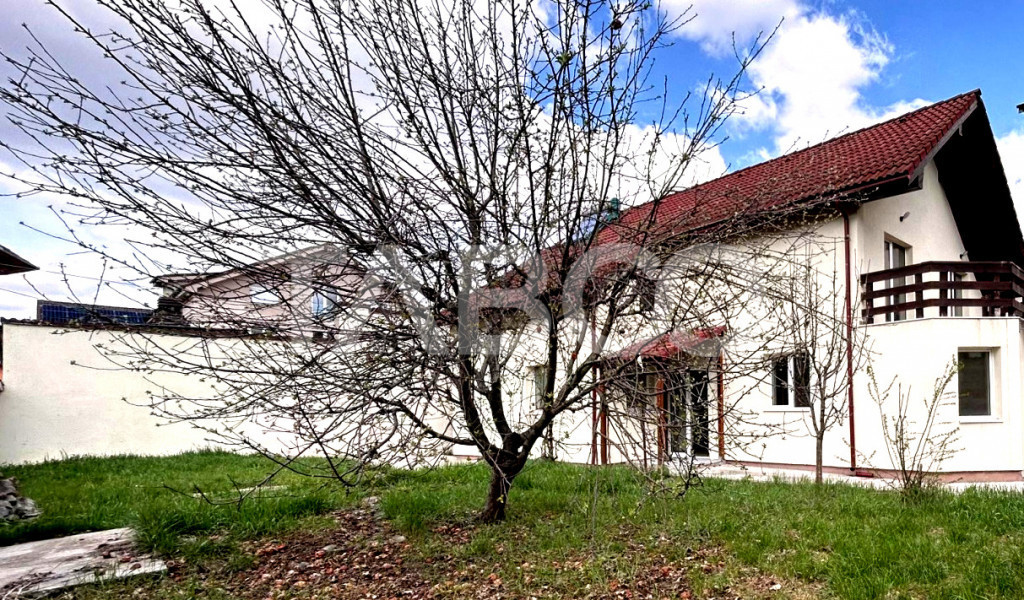 Spatiu de birouri de vanzare cu 6 camere 160 mpu Calea Dumbr