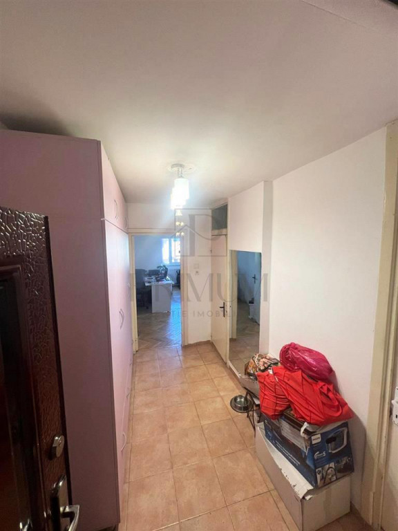 Apartament - Etaj Intermediar - Centrala Proprie - Zona Toro