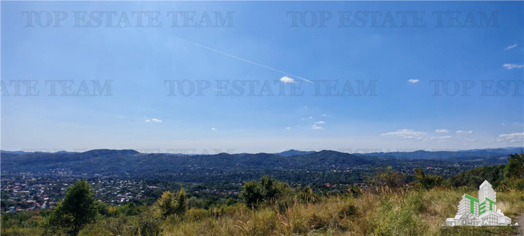 Teren de , 1500 mp, platou montan, cu toate utilitatile, zo