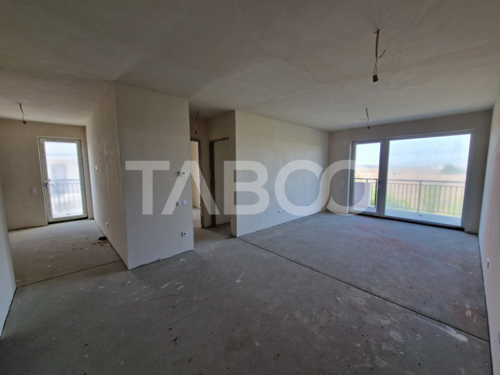 Apartament 3 camere 2 bai etaj 2 bloc cu lift zona de case i