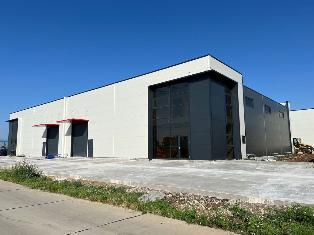 Spatiu depozitare si productie Chitila - Buftea DN 7 - A0...