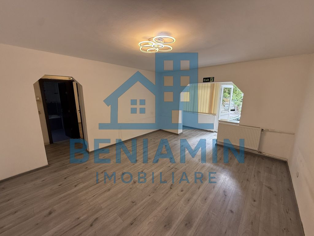 Spatiu Comercial-Parter-Craiovita Noua-52mp-Strada princi...