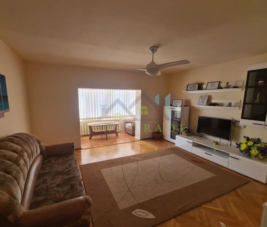 Penthouse de lux cu rooftop și lift privat I Elegant Hou...