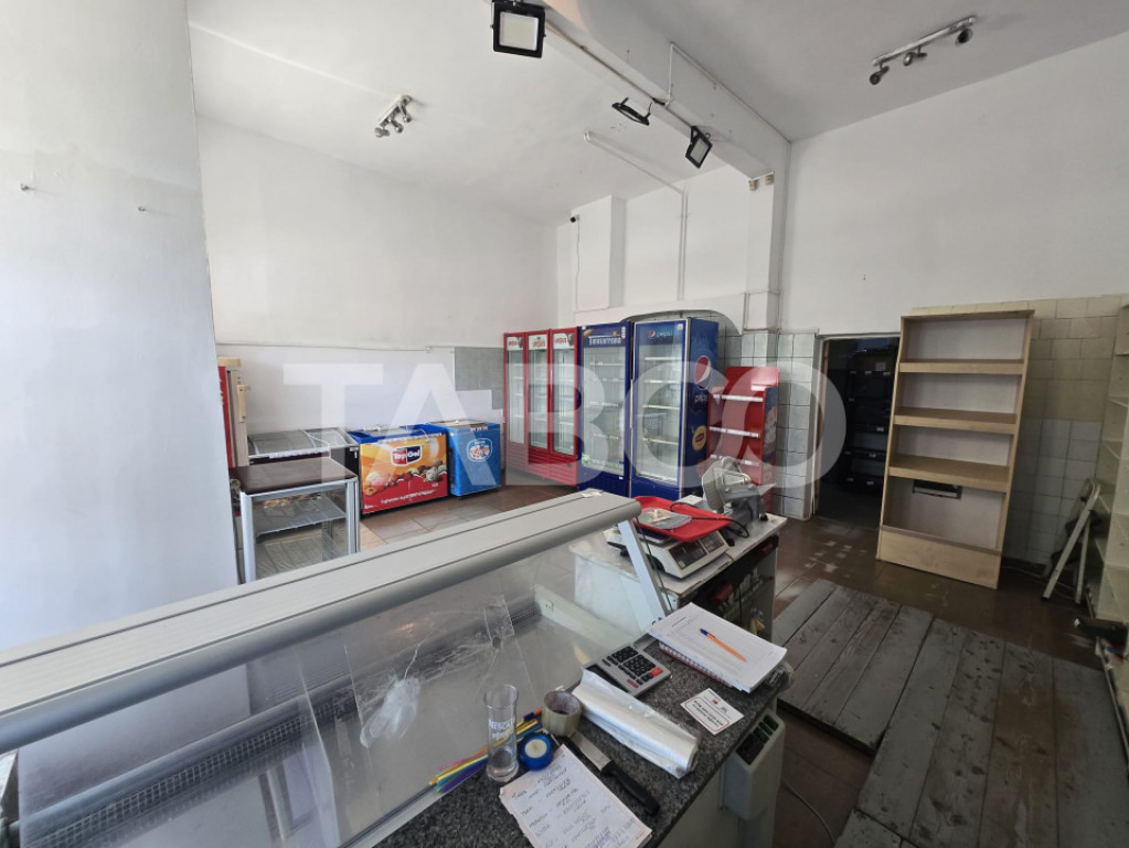 Spatiu comercial de inchiriat 64mpu cu vitrina 5m Zona Brosc