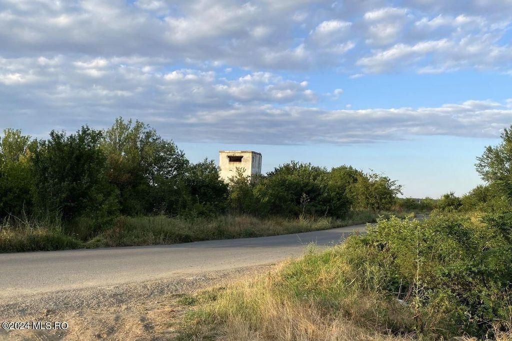 Corbeanca - Tamasi, intravilan, 16562 mp, deschidere 93 m...