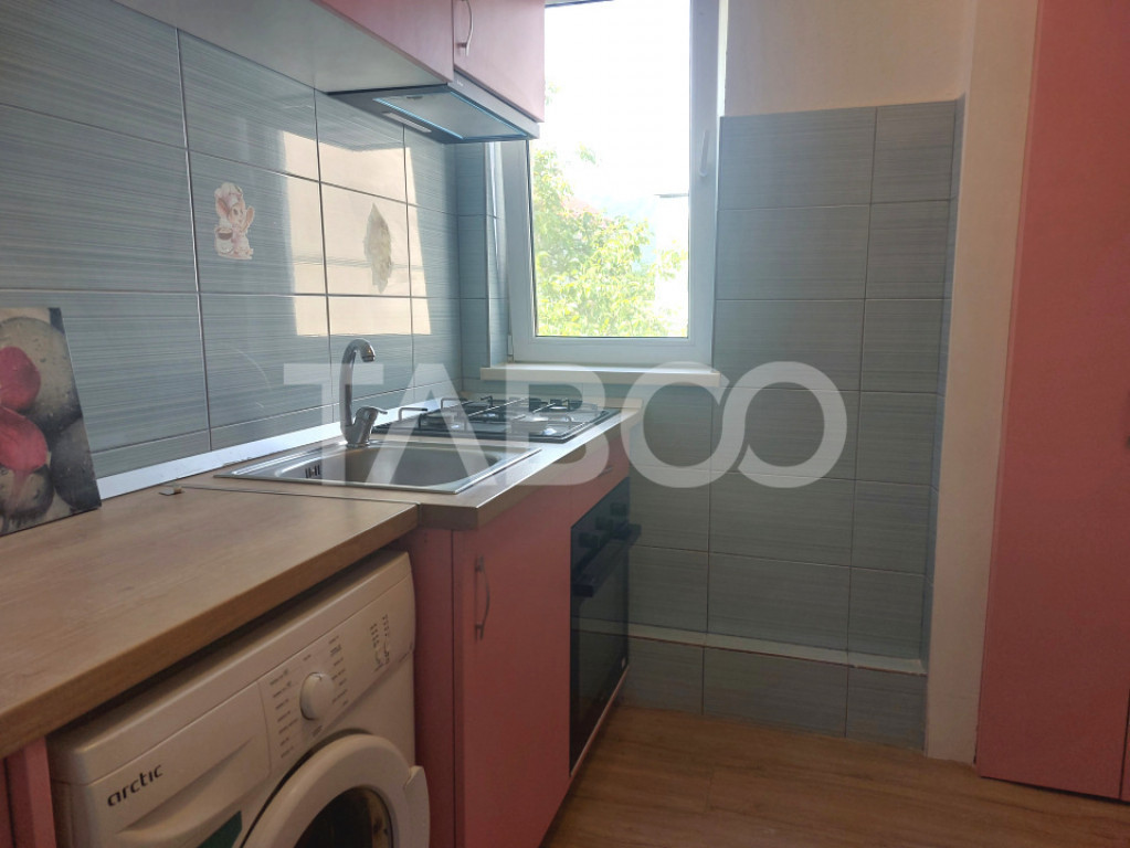 Apartament 3 camere renovat total 38 mp etaj 3 Stejarului Ci