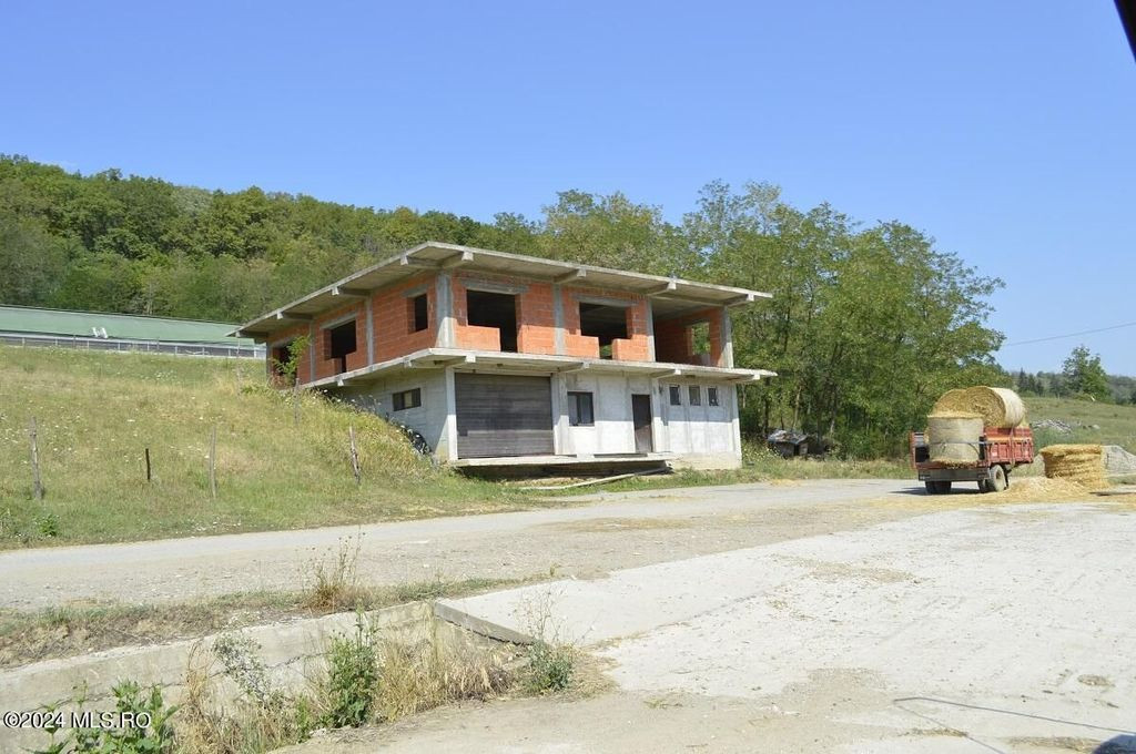 Bogati - Glimbocel, ferma zoo, cladiri autorizate DSV, te...