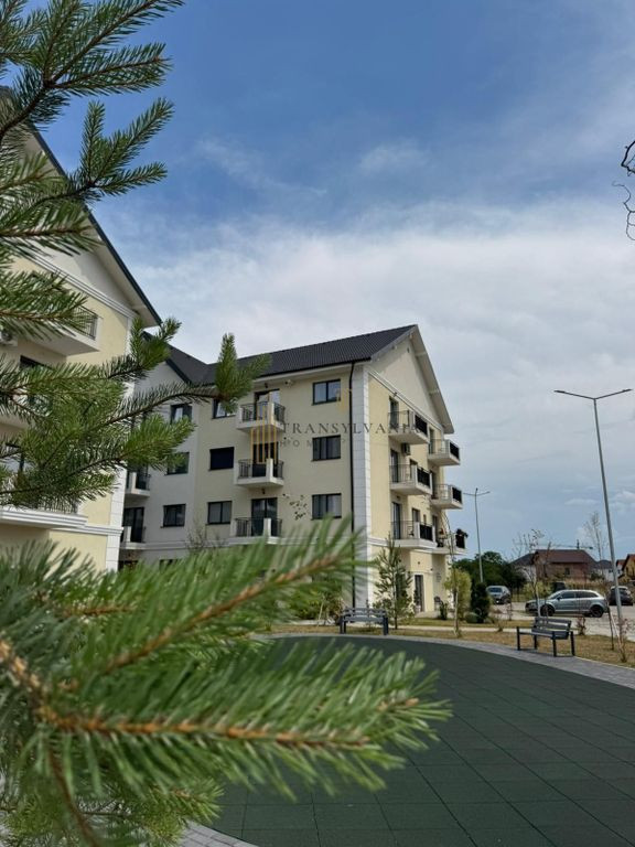 Apartament 3 camere, 71mp, 2 balcoane, Zona Selimbar Comi...
