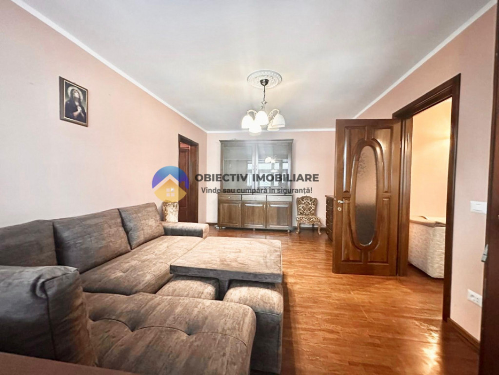 Apartament 3 camere CENTRU Piata Stefan cel Mare