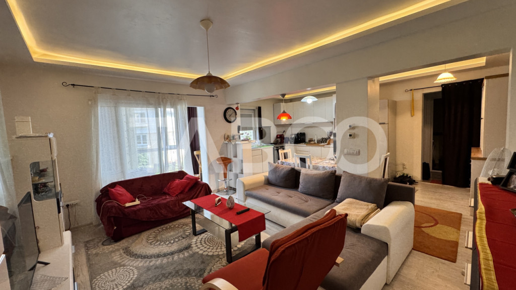 Apartament superb cu 4 camere mobilat utilat 80mpu balcon Va