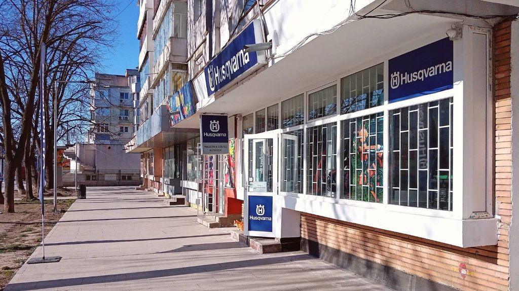 Spatiu comercial de inchiriat 1 Decembrie 1918. Comision ...