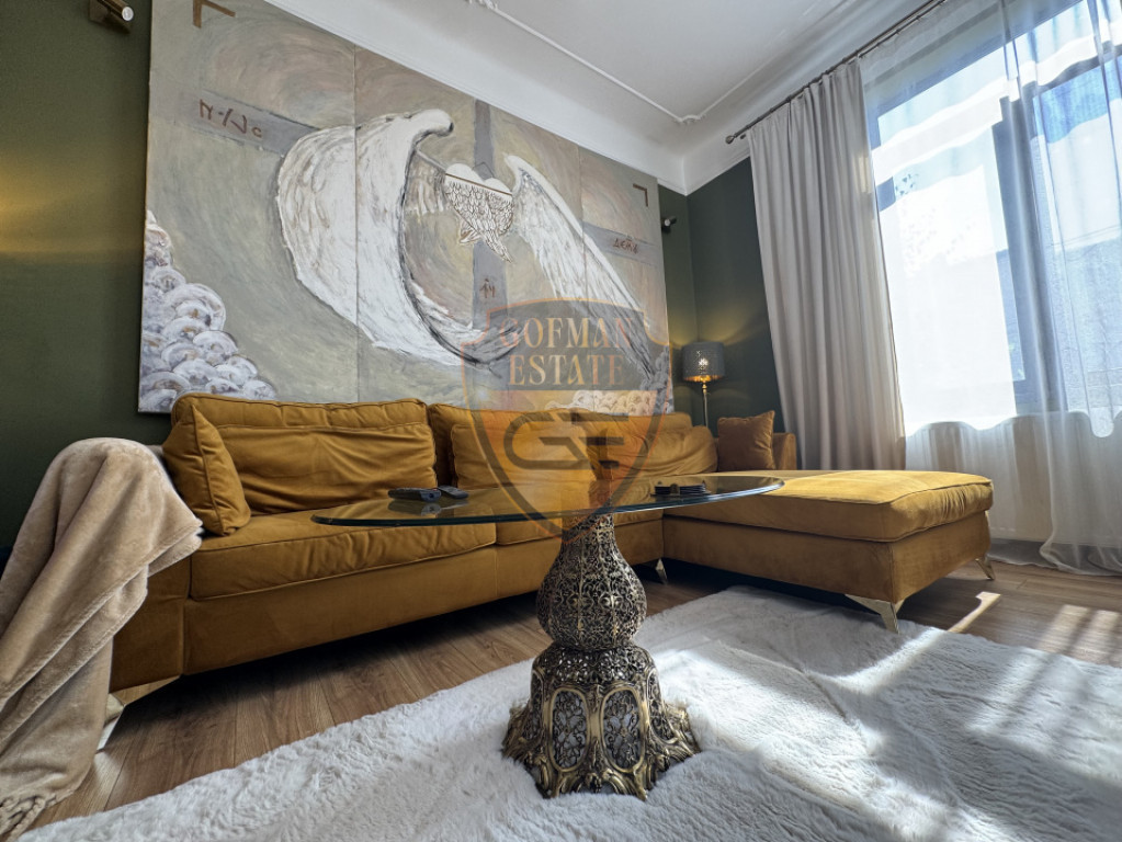 Casa de Cultură, ap in vila, 2 camere, intrare separata ter