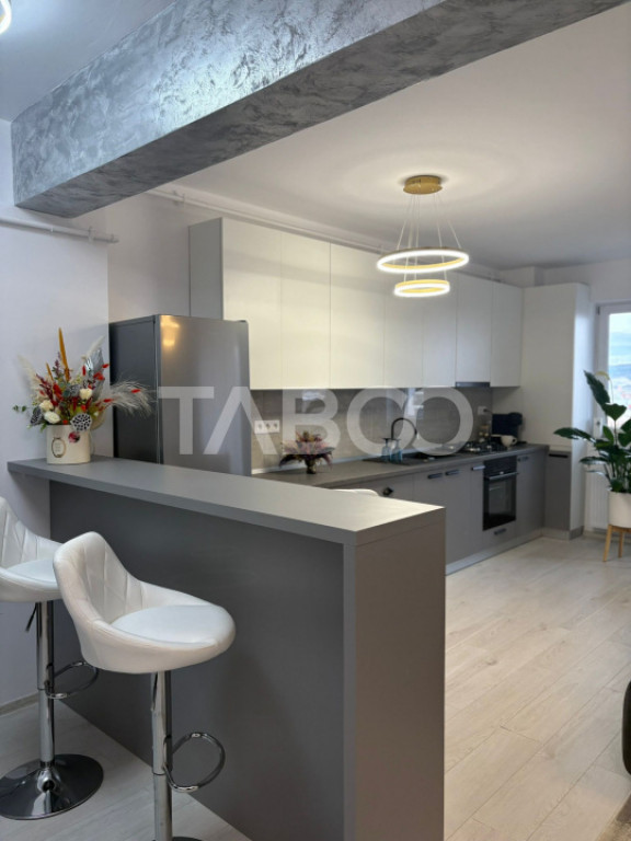 Apartament 3 camere 72 mpu loc de parcare balcon 10 mp 2 ba