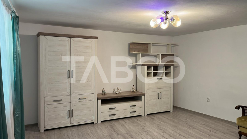 Casa cu 3 camere de inchiriat curte comuna in Selimbar