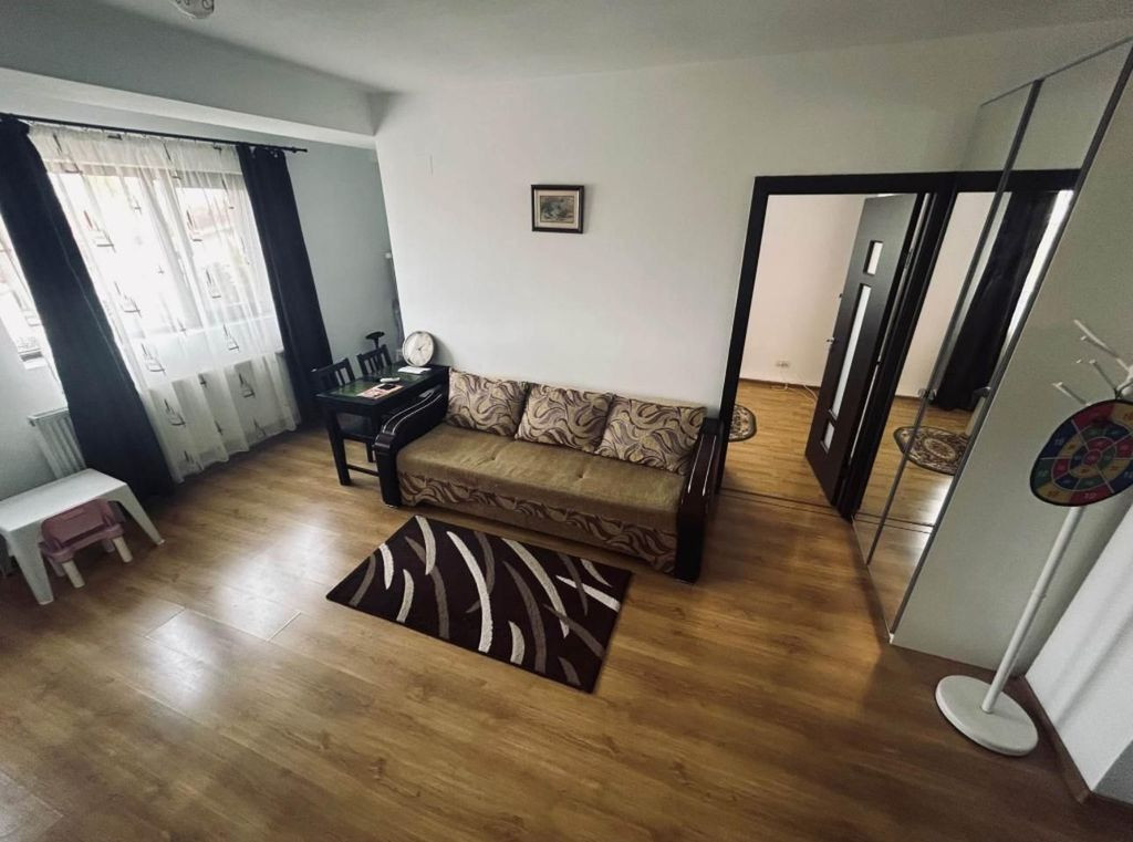 Apartament tip studio, metrou Constantin Brancoveanu, Sec...