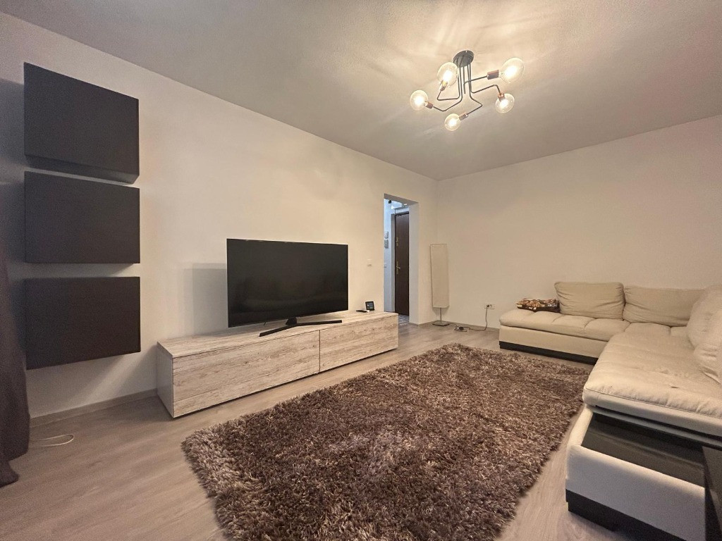 Apartament cu 3 camere de inchriat - Zona Astra - Calea Bucuresti