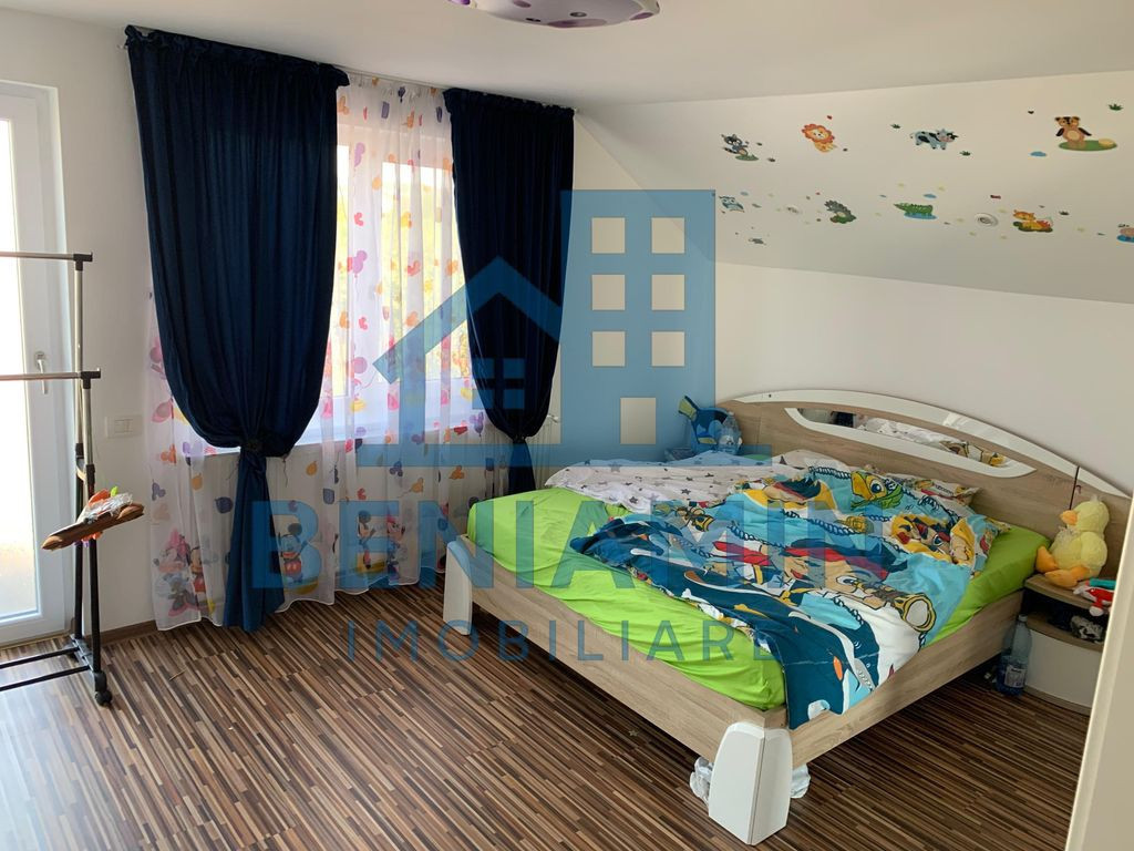 Casă spațioasă P+M de vânzare cartier Bordei