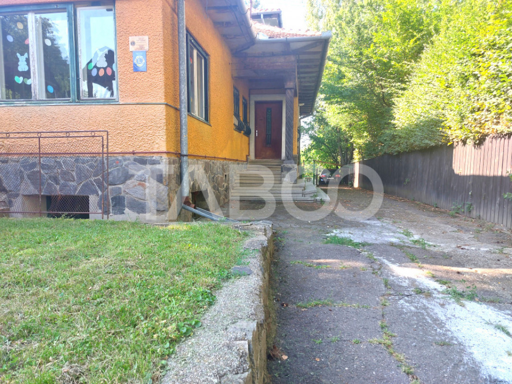 Apartament la casa 82 mp 2 camere teren 400 mp doar 1 vecin