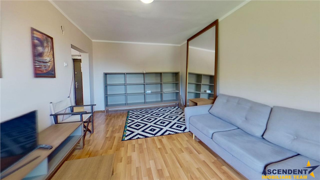 Apartament cochet, doua camere, structura decomandata, priv