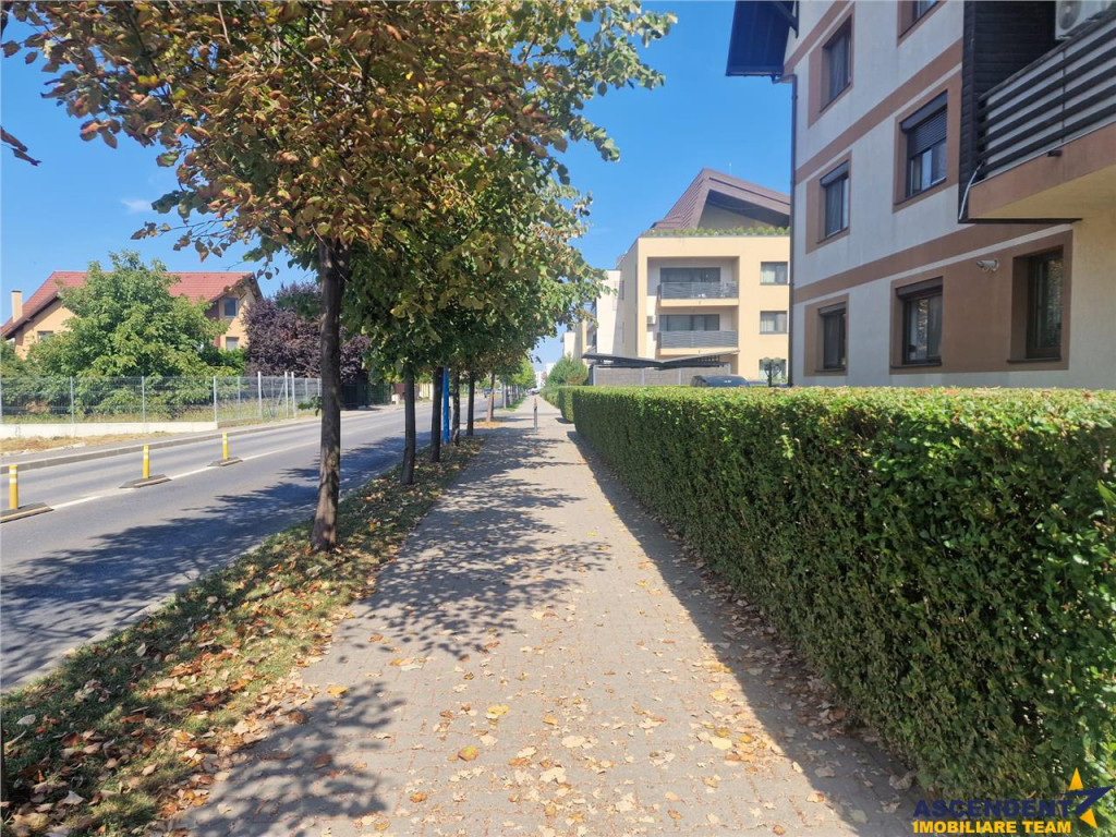 Tur 3D! Apartament decomandat, regim vila, Tractorul, aria C