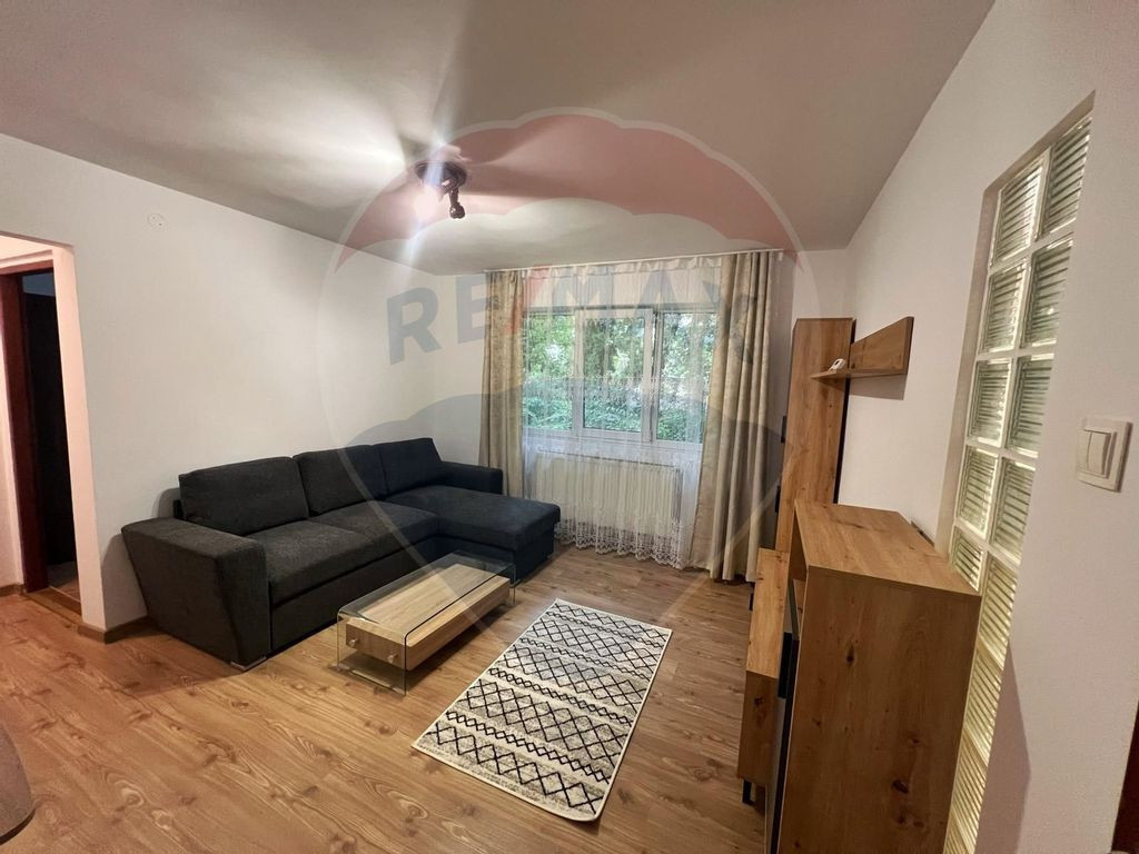 Apartament cu 2 camere de închiriat