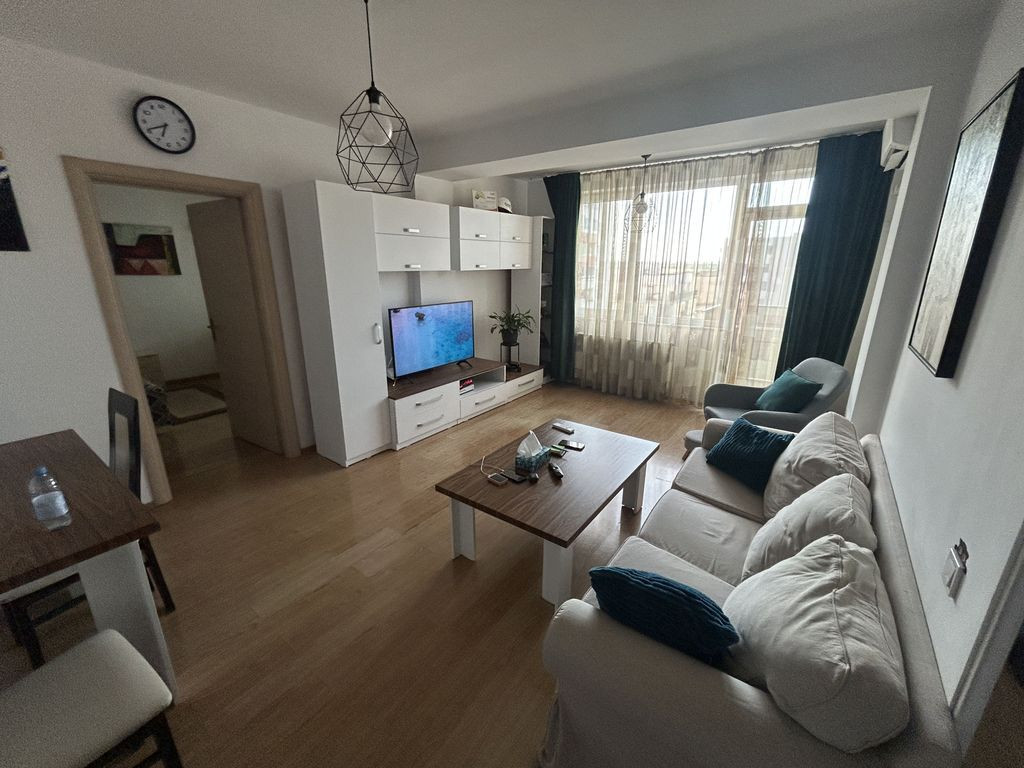 Apartament 3 camere zona Tomis Plus
