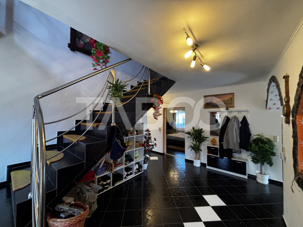 Casa individuala de vanzare prima afisare cu 950mp teren Sal