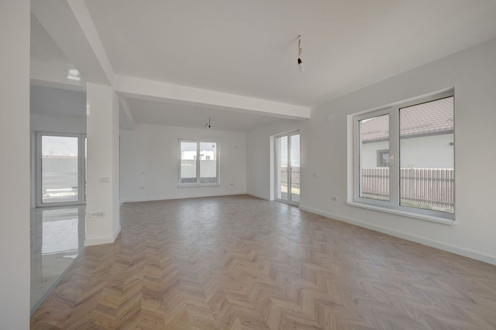 Vila Individuala superba Finalizata Fundeni Dobroesti Lot...