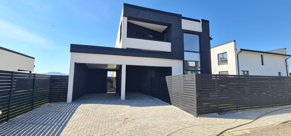 Casa individuala 4 camere 3 bai garaj Cartier Izvor Tarlu...