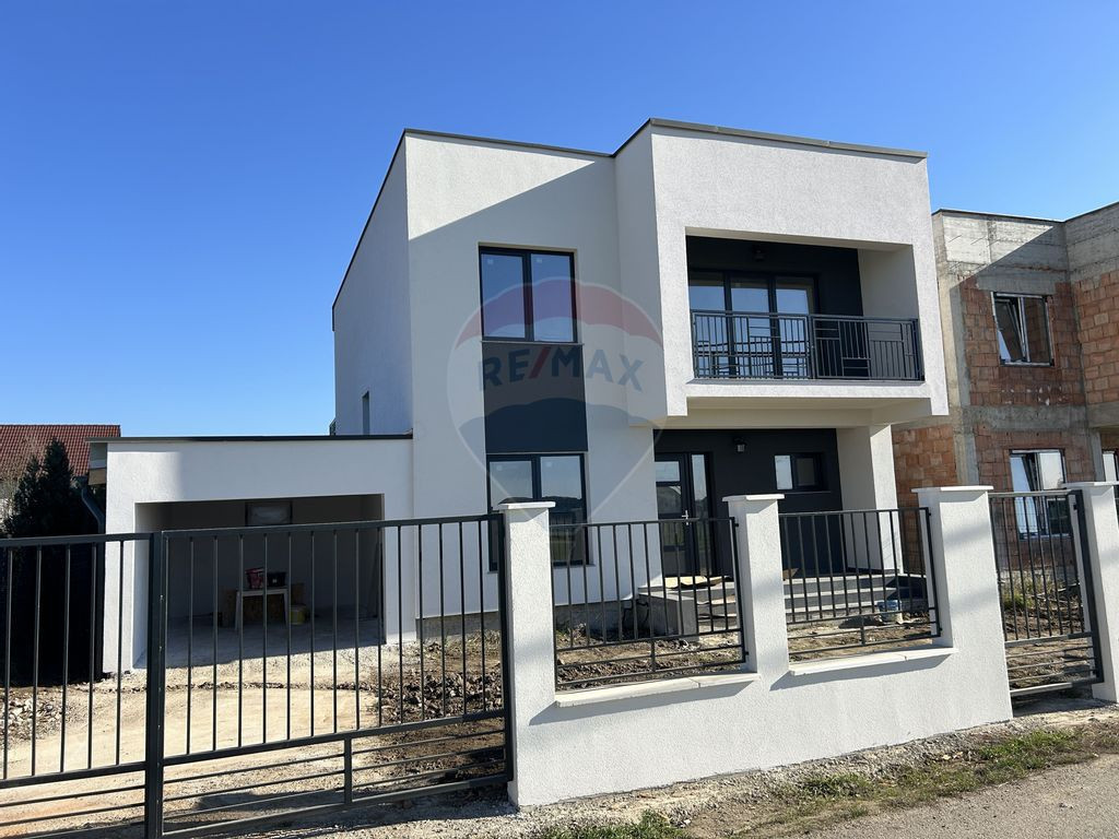 Casă moderne cu 4 camere de vânzare in SASAR / 5 ari te...