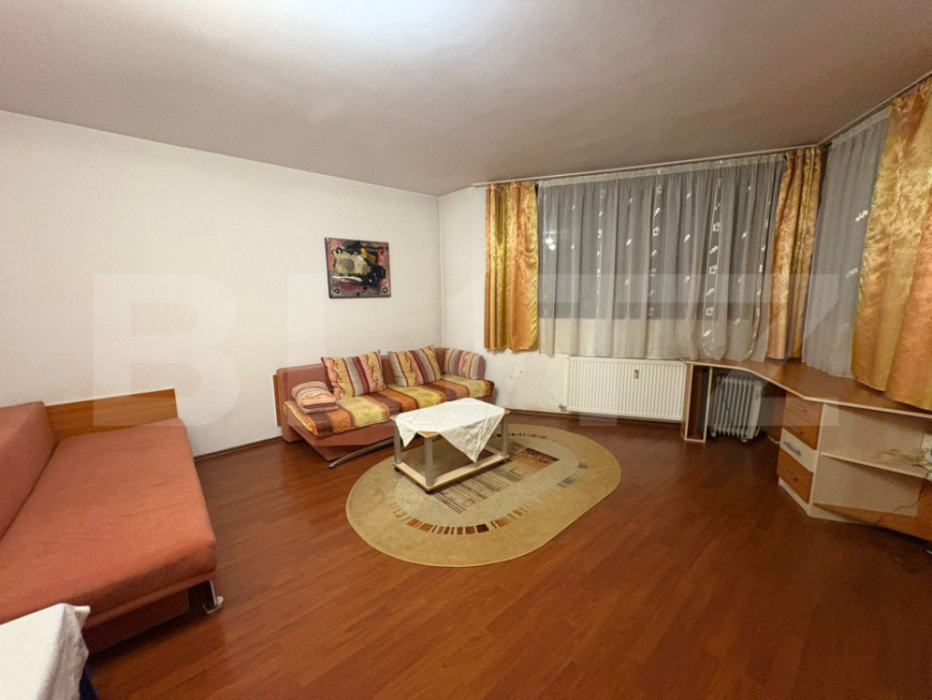 Apartament 1 camera, 38 mp, zona Calea Baciului