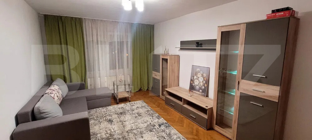Apartament 3 camere de închiriat în zona Tudor