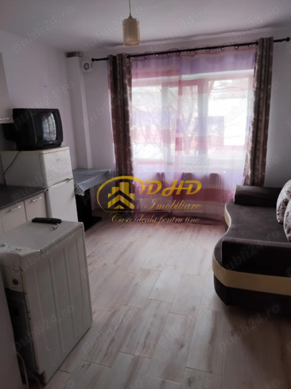 NICOLINA, Garsoniera