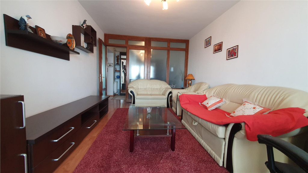 Apartament - 2 camere - 60 mp - Zamca