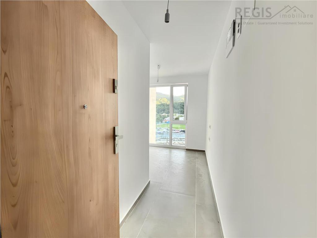 Spatiu Renovat pretabil Sediu Firma in Urban Plaza