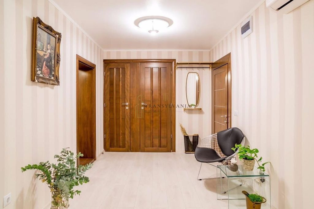 Apartament cu 2 camere în Inima Sibiului