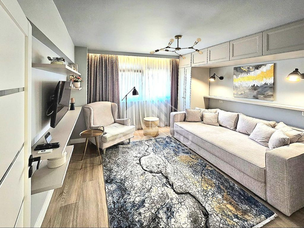 Apartament o camera Piata Uta