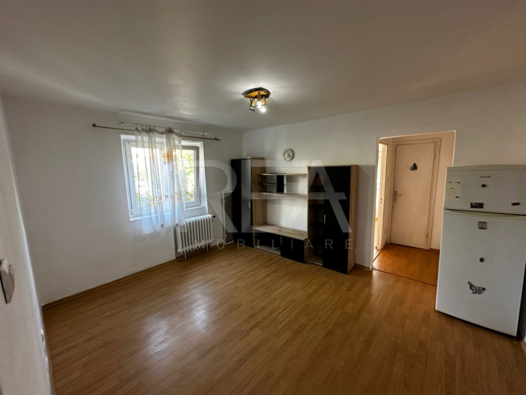 Apartament 2 Camere , Semi-Decomandat , Zona Drumul Gazarulu