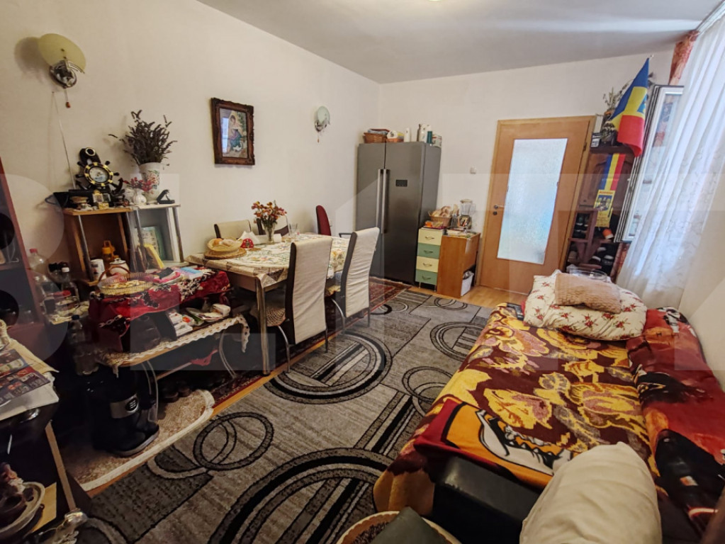 Vand apartamet 2 camere la casa