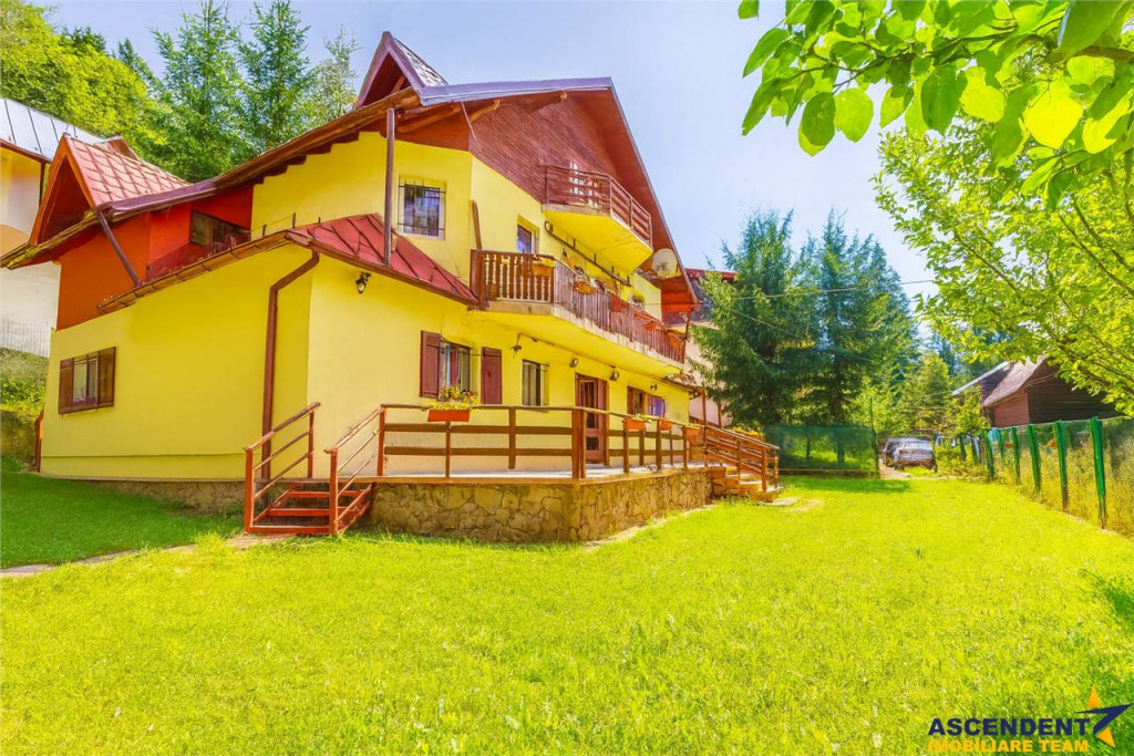 FILM! Refugiu de vacanta, cu foisor, gradina si muntii in za