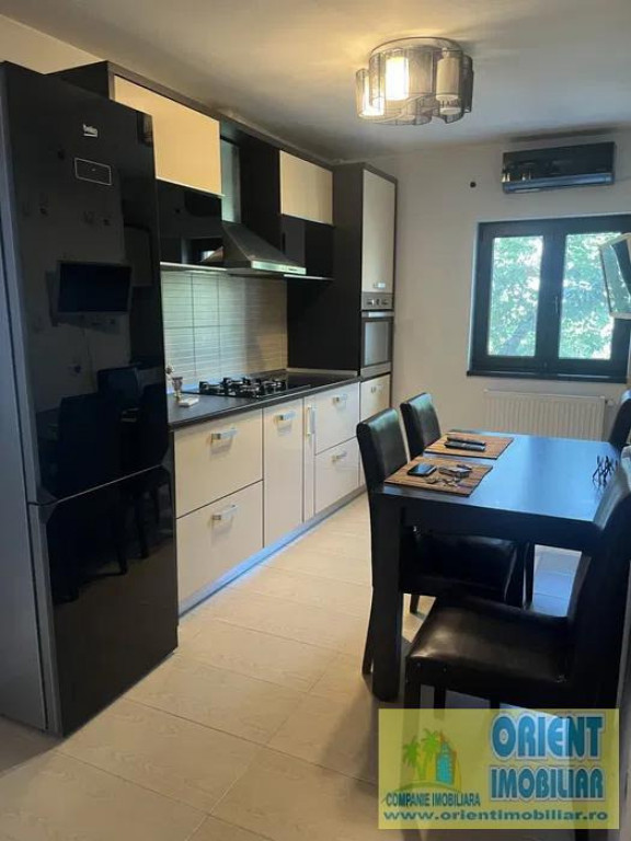 Casa de Cultura, decomandat, 3 camere, gaze, mobilat, inchirieri