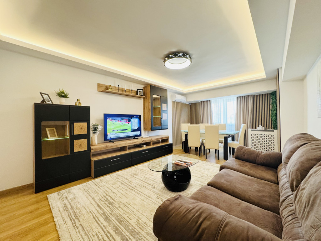 Apartament nou amenajat cu 4 camere in Decebal-Metrou Munci