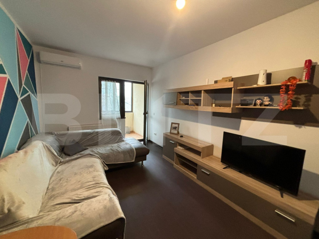 Apartament de inchiriat, cu 3 camere, zona Valea Lupului