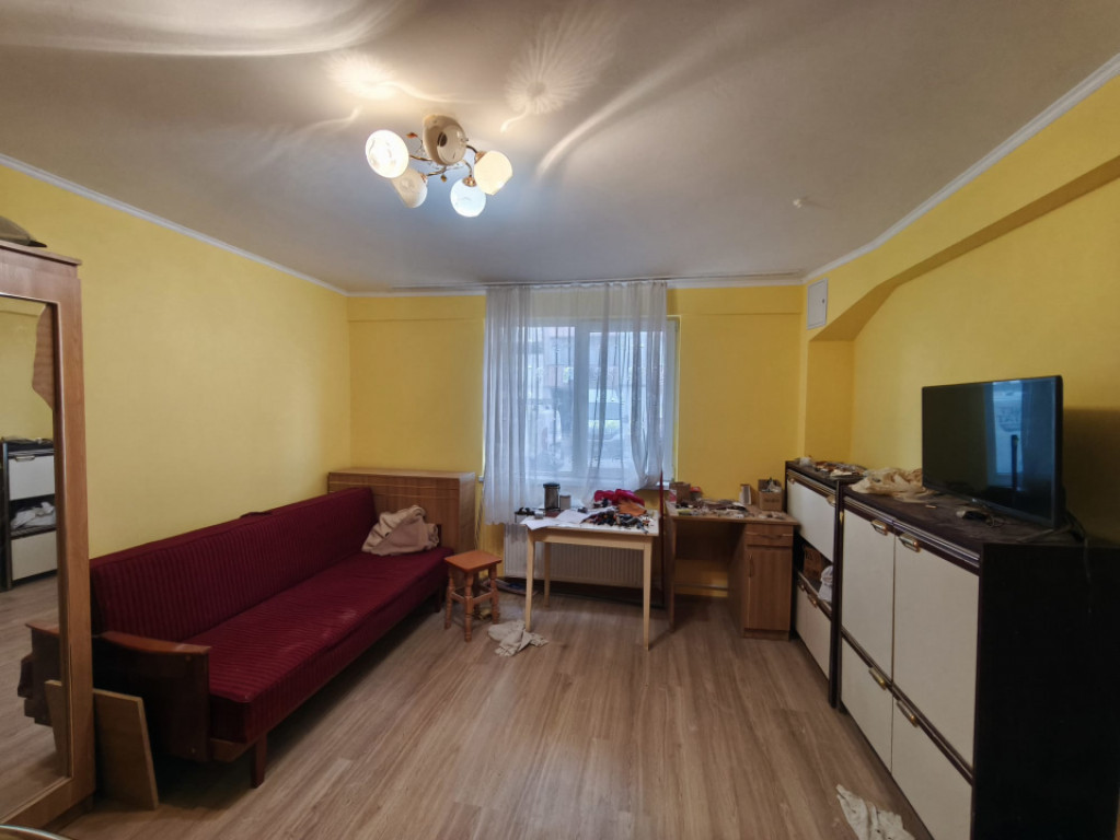 Garsoniera, parter, zona Mihai Viteazu, Radauti