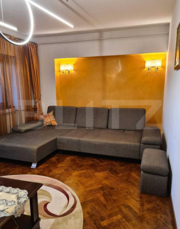 Apartament de inchiriat, cu 3 camere, zona Nicolina