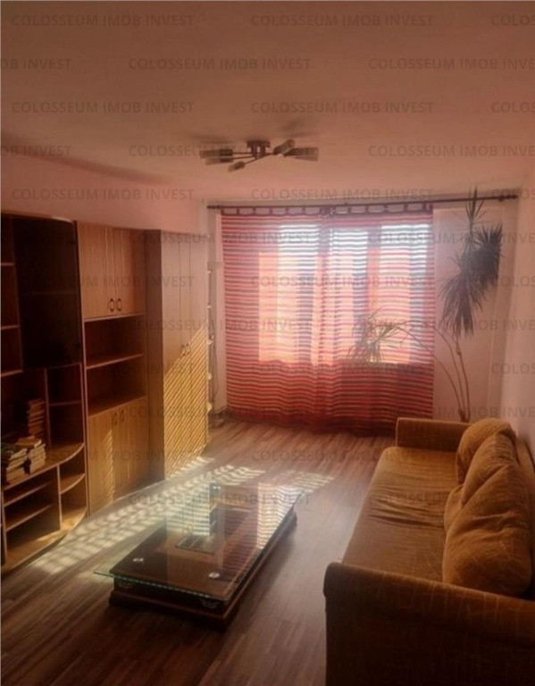 Apartament 3 camere, decomandat - zona Vlahuta